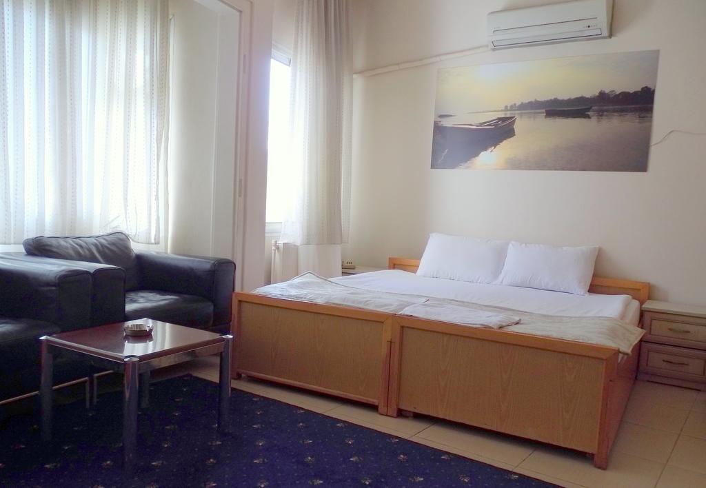 Caylan Hotel